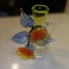昭和レトロ ‼️ ガラス の花　花瓶