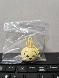 ちいかわ　うさぎ　リップキャップ