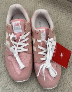 New Balance 520 ピンク スニーカー