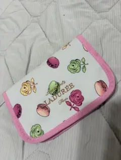 LADUREE ラデュレ　マルチケースのサムネイル