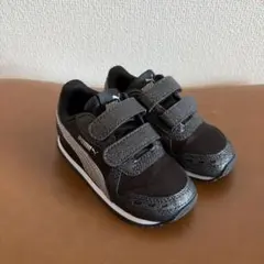 PUMA ブラック スニーカー ベルクロのサムネイル