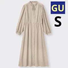 GU S ワンピース ベージュ　ドット　長袖