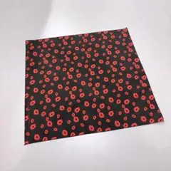 80s 90s キス柄　唇　総柄　ヴィンテージバンダナ　USA製