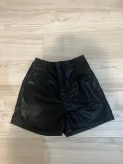 【WEGO】レザーショートパンツ