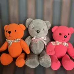 カラフルなリボン付きぬいぐるみ3体セット
