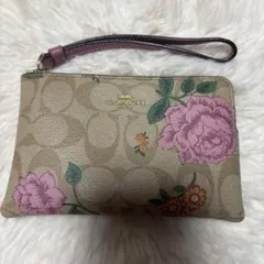 COACH ティーローズ レザー ポーチ リストレット 花柄 ピンク - メルカリ