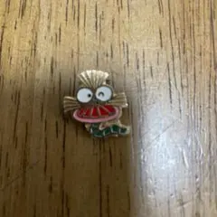 ケムンパス　アニメキャラクター バッジ 多色