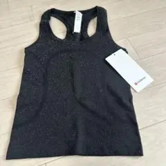 ルルレモン 新品タグ付き Lululemon タンクトップ　ヨガ スポーツウェア