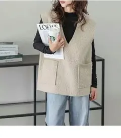 美品　ベージュ フリース風ダウンベスト フリーサイズ