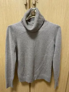 UNIQLO カシミヤタートルネック セーター