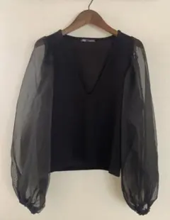 ZARA ブラック Vネック シースルー トップス プルオーバー