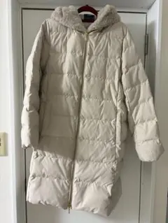 ライトベージュ フード付きロングダウンジャケット