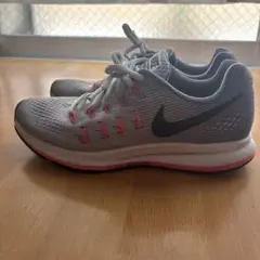 お値下げ中！！Nike Zoom Pegasus 33 グレー/ピンク　24cm