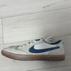 Nike SB ホワイト/ネイビー スニーカー