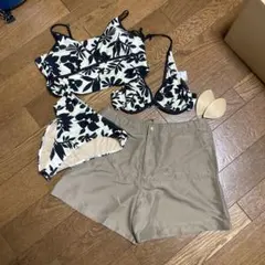 花柄セパレート水着セット（アイボリー×ブラック）