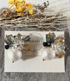 No.103 大ぶりビジューピアス