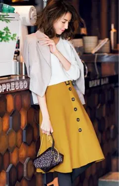 【美品】JUSGLITTY 配色フレアニットワンピース　ドッキングワンピース　M