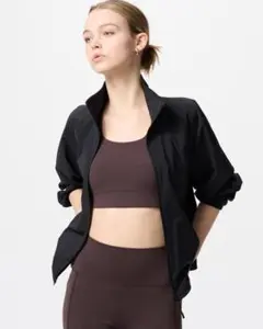 UNIQLO ウルトラストレッチアクティブブルゾン ブラック S