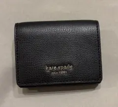 専用【メルカリ便送料込】TOD'S ケイト 二つ折り財布 ブラック 専用【メルカリ便送料込】TOD'S ケイト 二つ折り財布 ブラック