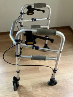美品 PCW ウォーカー 歩行器 W2B - メルカリ
