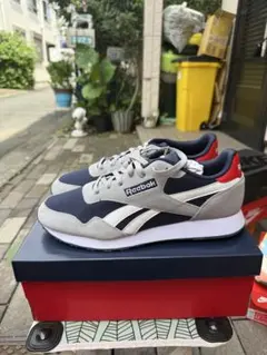 Reebok ROYAL ULTRA ネイビー グレー 29.5cmのサムネイル