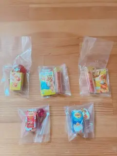 Lipton ミニチュアチャーム