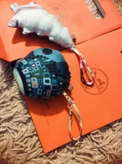 プティアッシュ◼️未使用◼️チャーム◼️シルク小物のサムネイル