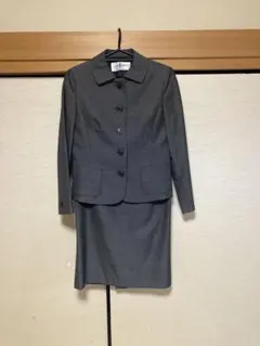 オンワード樫山JANE MOREレディースウールシルクスーツ〔S〕美品 最終値