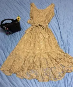 ★ROYAL PARTY ★豪華総レース ベージュワンピース フリーサイズのサムネイル