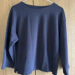 【ユニクロ】UNIQLO 紺色 ネイビー カットソー❣️