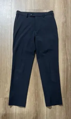 ユニクロ　感動パンツ　ウールライク