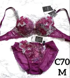 Item thumbnail for item fa43245d-c04f-4fe0-ac6e-e623d85af898