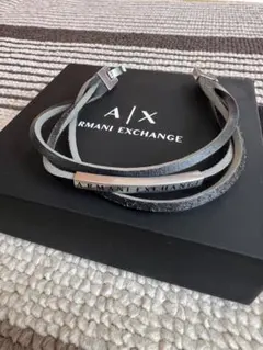 Armani Exchange レザーブレスレット