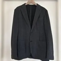 UNIQLOメンズ ダークグレー テーラードジャケット