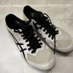 ASICS 陸上競技用スパイクシューズ ホワイト ブラック - メルカリ