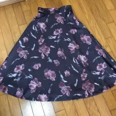 【美品】PROPORTIONのエレガントな花柄スカート