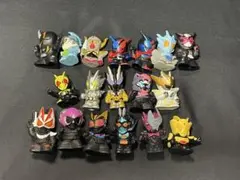 仮面ライダー デフォルメフィギュア 18体set 指人形 すくい人形 묶음 판매 ②