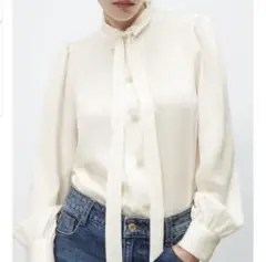 ZARA パールボウタイブラウス　ホワイト 長袖ブラウス