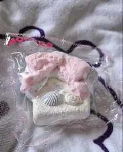 MOMOCO スクイーズ 家