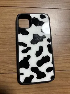 iPhone 11 ケース 牛柄 ホワイト×ブラック 韓国風