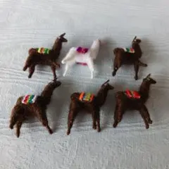 羊毛フェルト動物 (アルパカ)6体バッチです