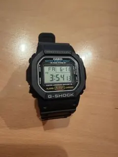 CASIO G-SHOCK DW-5600E ブラック デジタル腕時計のサムネイル