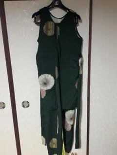 着物リメイク 花柄グリーンノースリーブワンピース