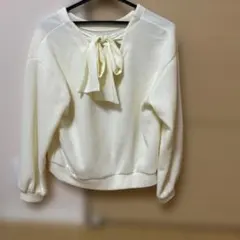 C.O.L.Z.A リボン付きニット アイボリー