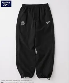 ナイロンパンツ