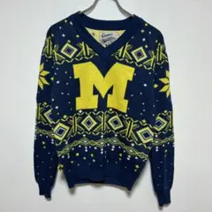 ミシガン大学ウルヴァリンズ　Ｖネックセーター アクリルニット　グッドデザイン