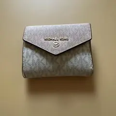 MICHAEL KORS 三つ折り財布 モノグラムのサムネイル
