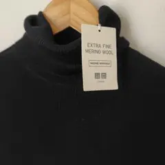 新品★未使用　ユニクロ　エクストラファインメリノ　リブタートルネックセーター　M