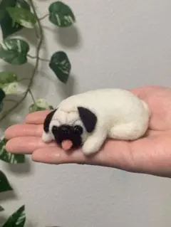 羊毛フェルト　ハンドメイド　犬　パグ　置物　舌出し　むちむちパグちゃん