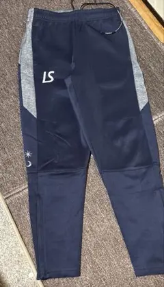 トレーニングパンツ ウェア